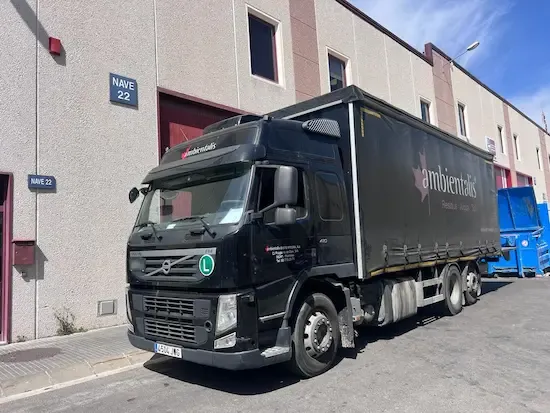 Camión 3 ejes volvo fm